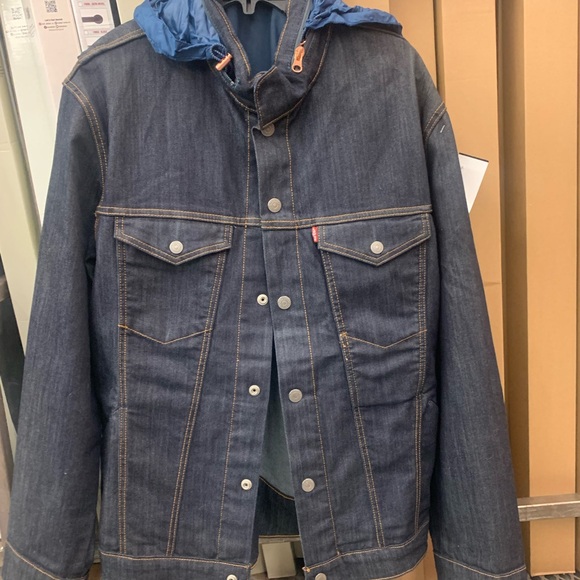 Men's Levi Jacket - Picture 2 of 11